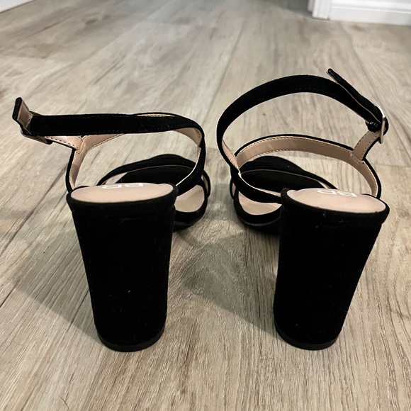 Strappy Black Heels - Picture 3 of 4